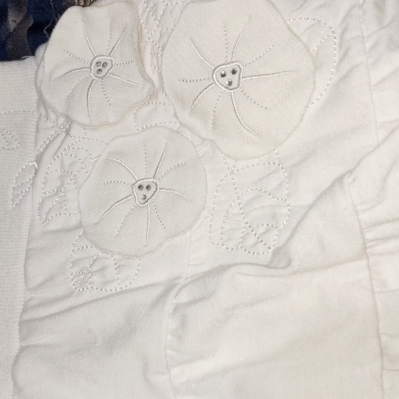 Candies White flower skirt - Picture 13 of 13